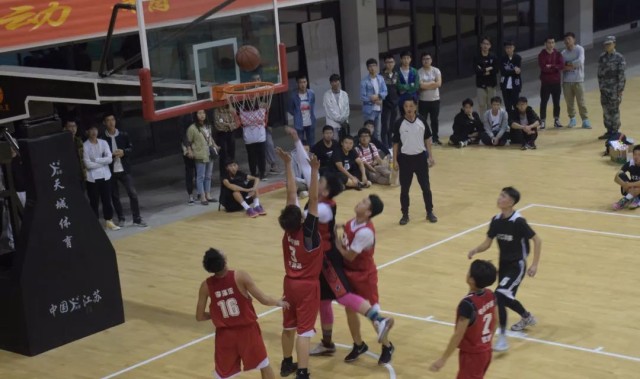  勒沃库森进攻火力全开，大比分横扫对手展王者风范