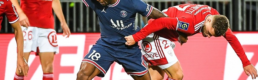  布雷斯特定位球战术显威连续零封对手