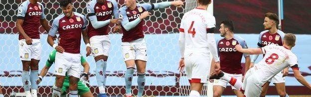  沙奇里直接任意球破门莱斯特城主场击败南安普顿